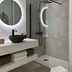 Modern Sea Front Retreat Апартаменты