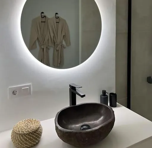 Modern Sea Front Retreat * Melenara