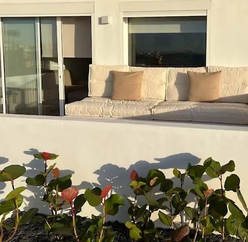 Apartment Modern Sea Front Retreat Melenara